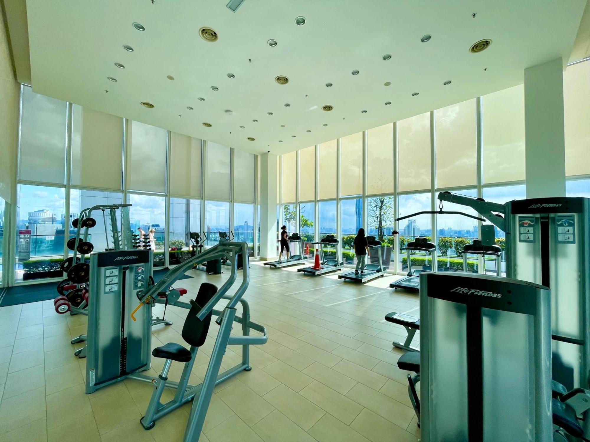 Platinum Klcc By Luxury Suites Kuala Lumpur Exterior photo
