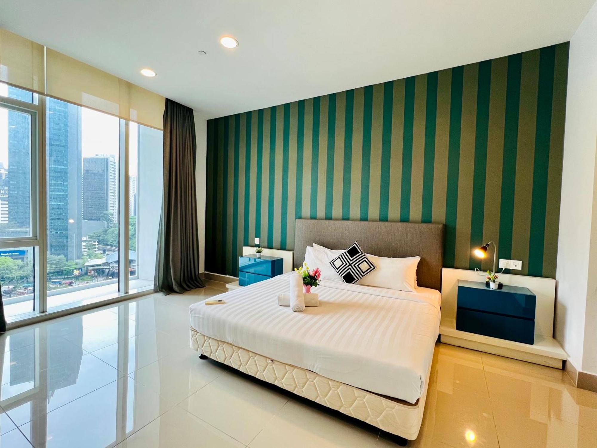 Platinum Klcc By Luxury Suites Kuala Lumpur Exterior photo